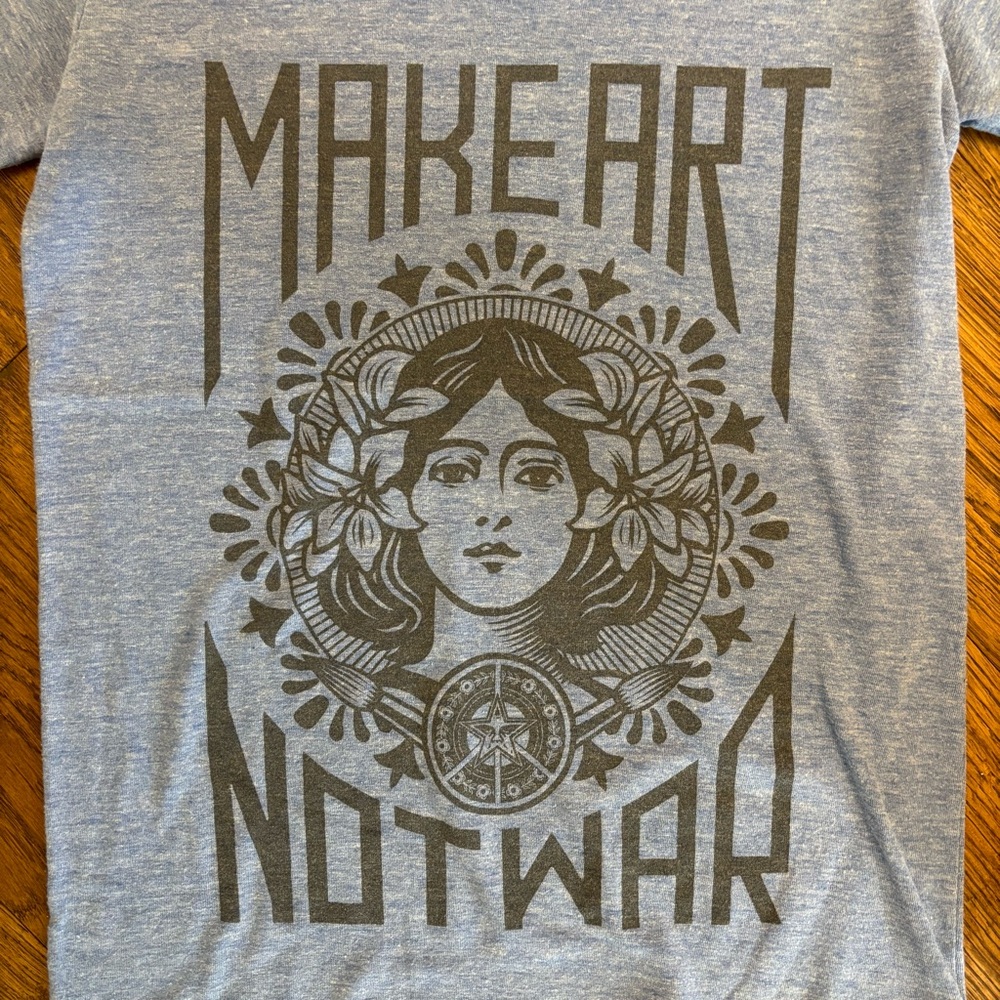 Obey Make art not war t-shirt - Picture 5 of 7